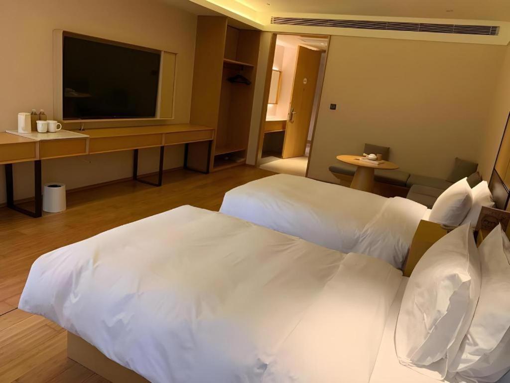 Ji Hotel Shanghai The Bund Tiantong Road Esterno foto