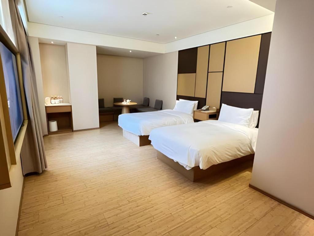 Ji Hotel Shanghai The Bund Tiantong Road Esterno foto