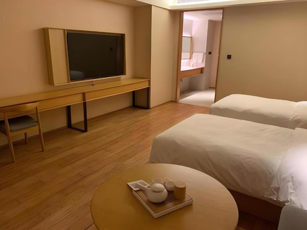 Ji Hotel Shanghai The Bund Tiantong Road Esterno foto